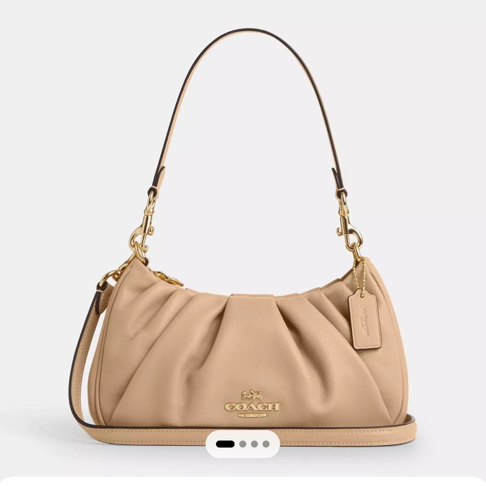 Coach Teri shoulder Bag with ruching in camel